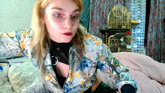 Sophie Bell online show from May 2026 06:59:01 PM