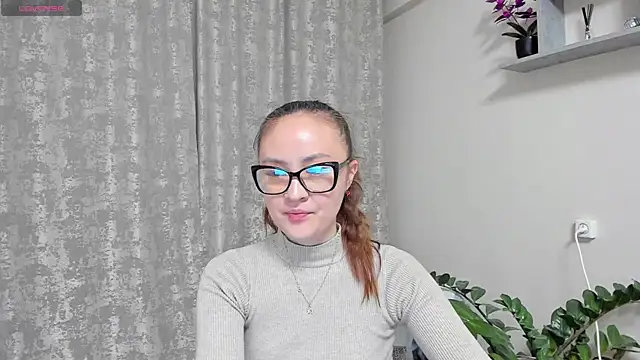 Diana Taylor online show from April 2026 09:05:01 PM