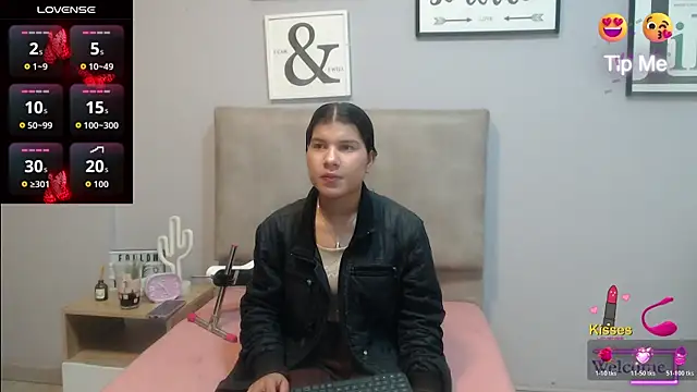 SophiaMeyerst online show from April 2026 01:26:01 PM