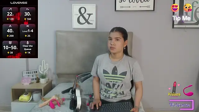 Snapshot of SophiaMeyerst chatting on July 2026 01:58:02 PM SophiaMeyerst online show from July 2026 01:58:02 PM