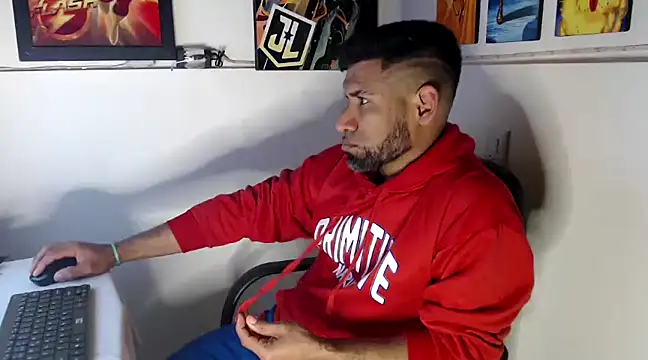 Enriblack92 online show from December 2024 03:20:01 AM