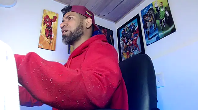 Enriblack92 online show from December 2024 06:28:01 PM