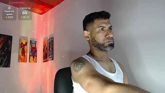 Enriblack92 online show from December 2024 03:33:02 PM