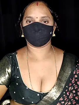 vintage-vibs online show from April 2026 06:10:01 PM