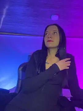 Isabella 21x online show from April 2026 12:43:02 PM