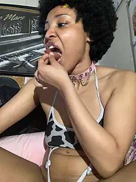 Snapshot of KimiAqua chatting on February 2025 05:22:02 PM KimiAqua online show from February 2025 05:22:02 PM