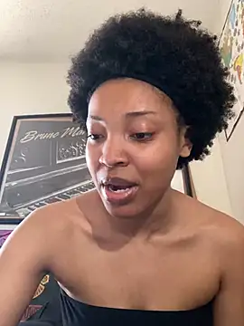 Snapshot of KimiAqua chatting on February 2025 09:20:02 PM KimiAqua online show from February 2025 09:20:02 PM