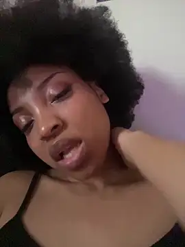 Snapshot of KimiAqua chatting on March 2025 11:05:01 PM KimiAqua online show from March 2025 11:05:01 PM