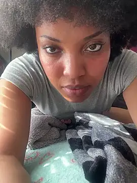 Snapshot of KimiAqua chatting on March 2025 09:04:01 PM KimiAqua online show from March 2025 09:04:01 PM