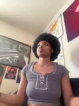 Snapshot of KimiAqua chatting on March 2025 10:32:02 PM KimiAqua online show from March 2025 10:32:02 PM