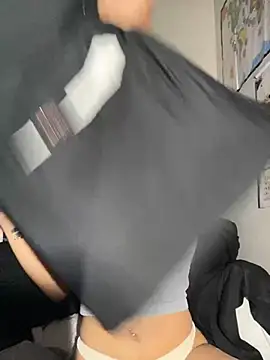 Snapshot of KimiAqua chatting on March 2025 10:50:02 AM KimiAqua online show from March 2025 10:50:02 AM