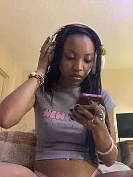 Snapshot of KimiAqua chatting on December 2025 07:51:01 PM KimiAqua online show from December 2025 07:51:01 PM