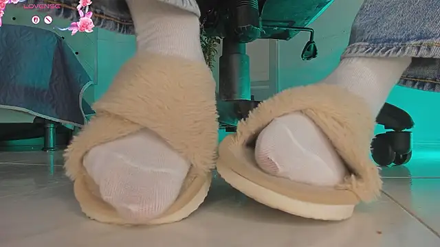 charlotte  grey online show from February 2026 08:12:01 PM