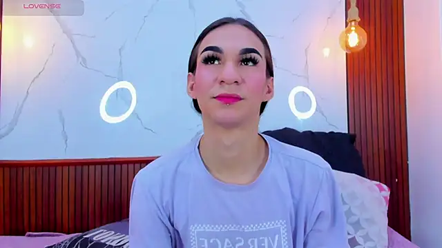 Mia thompson 19 online show from April 2026 07:22:01 PM