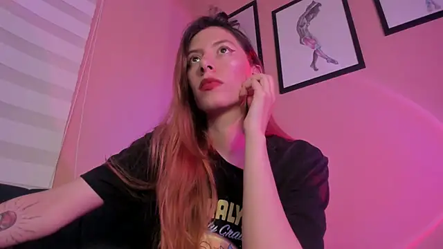 Snapshot of SensualJane2 chatting on June 2026 05:44:01 AM SensualJane2 online show from June 2026 05:44:01 AM