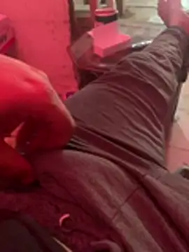 eljefedamino1994 online show from June 2026 03:49:02 PM