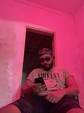 eljefedamino1994 online show from June 2026 01:28:01 PM