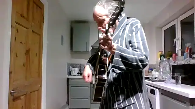 jimmybenido online show from January 2026 05:37:01 PM