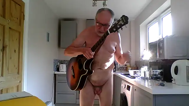 Snapshot of jimmybenido chatting on July 2026 04:45:01 PM jimmybenido online show from July 2026 04:45:01 PM