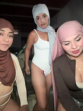 lalilamassu1 online show from June 2026 10:44:01 PM