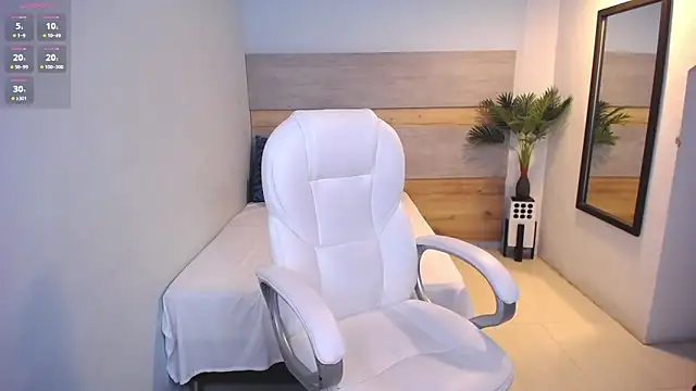 Snapshot of Violetta_rainbow chatting on January 2025 08:29:01 AM Violetta rainbow online show from January 2025 08:29:01 AM