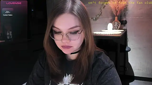 EvaBae online show from January 2025 05:26:02 PM