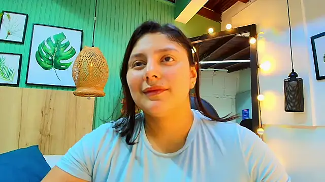 Snapshot of george_jonnes chatting on June 2026 10:06:02 AM george jonnes online show from June 2026 10:06:02 AM