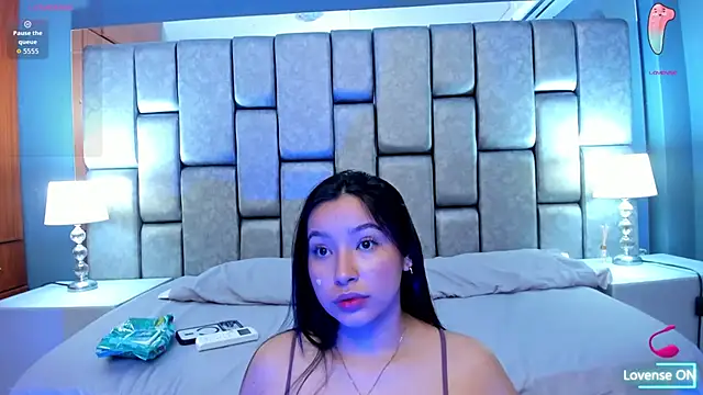 Snapshot of AniEvans_ chatting on July 2026 11:18:01 AM AniEvans online show from July 2026 11:18:01 AM