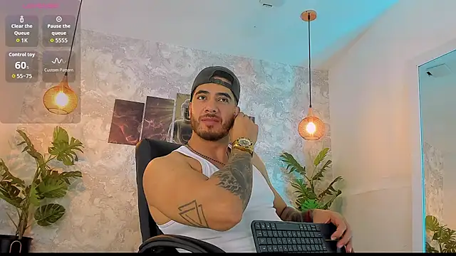 Snapshot of Nate_franco chatting on June 2026 04:07:02 AM Nate franco online show from June 2026 04:07:02 AM