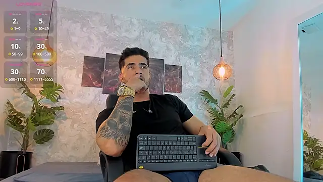 Snapshot of Nate_franco chatting on June 2026 03:44:01 AM Nate franco online show from June 2026 03:44:01 AM