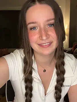 nerdynina online show from March 2026 03:21:01 AM