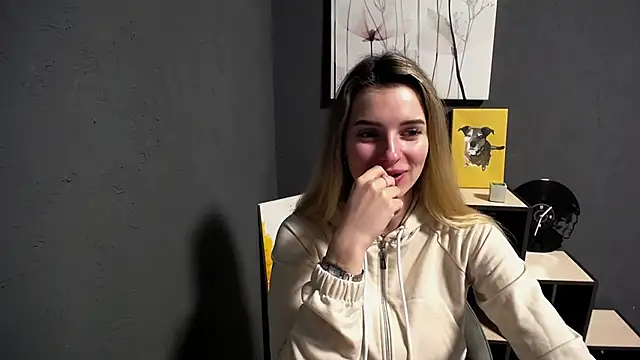 lady olivia  online show from March 2026 01:49:01 PM