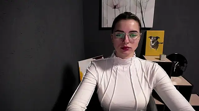 lady olivia  online show from March 2026 01:28:01 PM