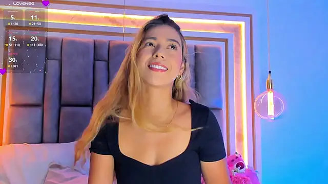 Snapshot of elianabrown chatting on July 2026 12:43:01 AM elianabrown online show from July 2026 12:43:01 AM