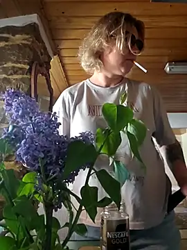 zarina3003 online show from April 2026 01:31:01 PM