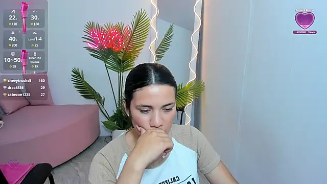 Chiara tay online show from January 2025 02:19:01 AM