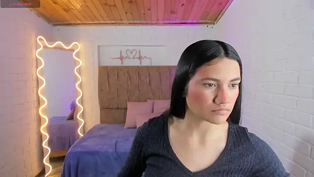 Chiara tay online show from October 2025 07:23:02 PM