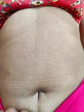 Snapshot of Lovley_Eesha chatting on February 2026 05:33:01 PM Lovley Eesha online show from February 2026 05:33:01 PM