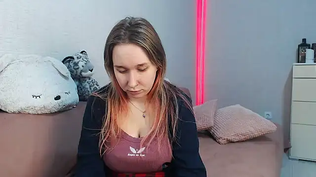 lovely hayley online show from February 2026 09:33:01 PM