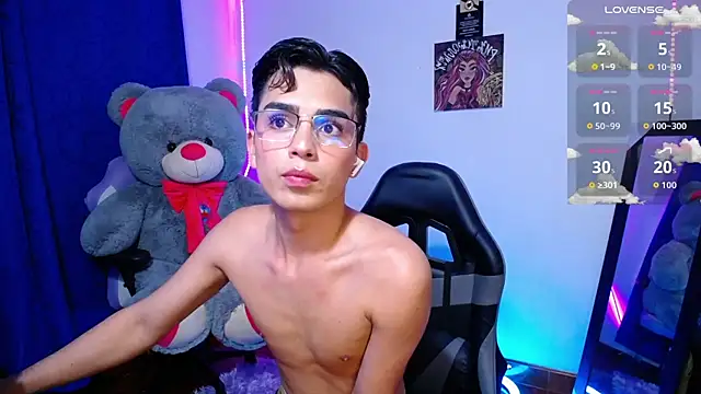 OwenBluee online show from June 2026 01:25:02 AM