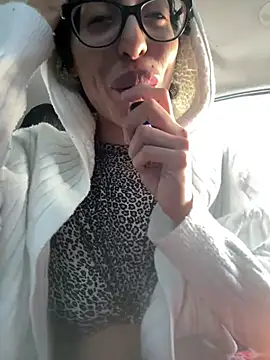 myloveforyouu online show from March 2026 01:04:02 PM