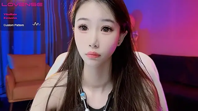 JoooJo  online show from December 2024 03:57:01 PM