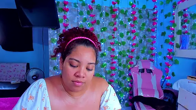 AngelaCoffee online show from April 2026 09:48:02 PM