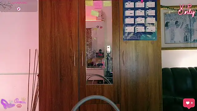 LauGrayJ online show from March 2026 10:47:01 PM