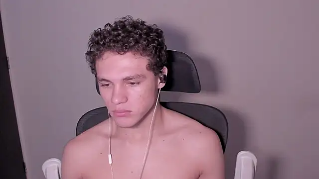 laurent nova online show from May 2026 06:42:02 AM