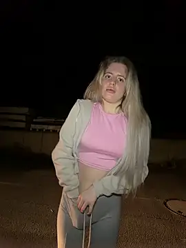 Holly-Glamour online show from July 2026 12:32:02 AM