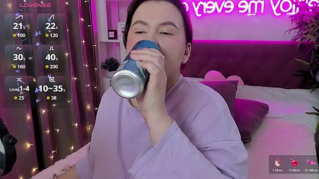 FeralPeach online show from March 2026 06:02:01 AM