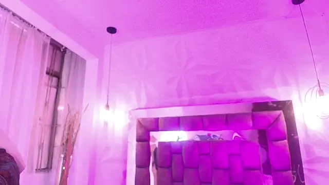 Snapshot of Queen_perla_ chatting on June 2026 12:29:02 PM Queen perla online show from June 2026 12:29:02 PM