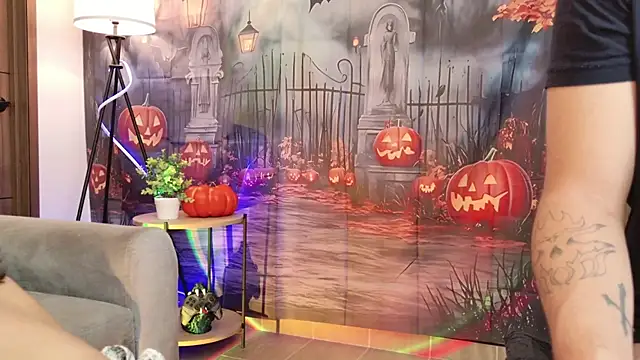 Hot Couple666 online show from October 2025 04:22:01 PM