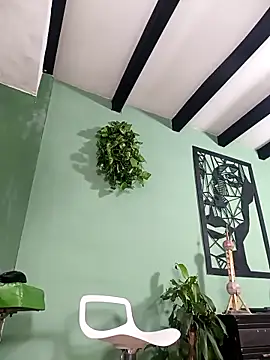 thirstymoonxx online show from April 2026 04:59:02 AM